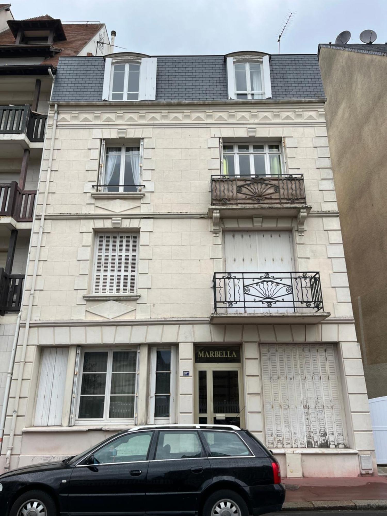 Ferienwohnung La Cour Secrete Deauville Exterior foto